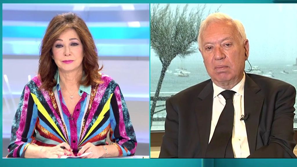 Ana Rosa, a García-Margallo: "¿Por qué cree que Soraya no debe ser la portavoz del PP?"