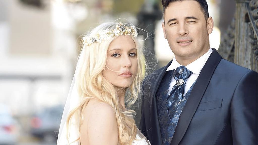 En Chiclana y con la madre de su hijo: la boda de Andy, de Andy y Lucas