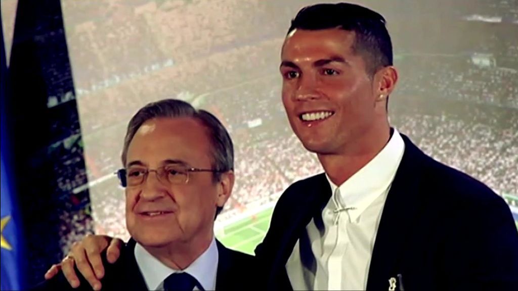 Las dos opciones de Cristiano: aceptar el salario del Madrid o marcharse para cobrar más que nadie Las dos opciones de Cristiano: aceptar el salario del Madrid o marcharse para cobrar más que nadie