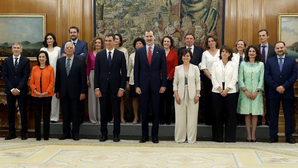Aciertos y errores de los looks en la toma de posesión de las ministras y ministros de Sánchez