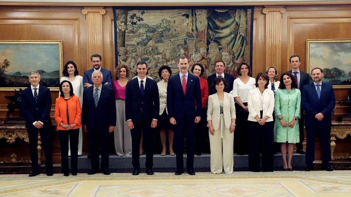Los "ministros y ministras" de Pedro Sánchez toman posesión de sus cargos