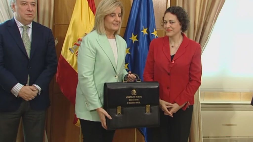 Magdalena Valerio, nueva ministra de Trabajo,  Migraciones y Seguridad Social, recibe la cartera de Fátima Báñez