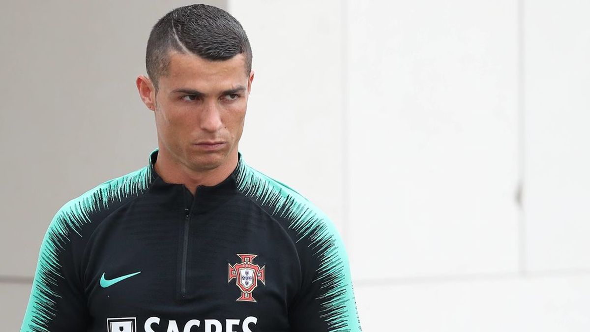 "Cristiano Ronaldo deja el Real Madrid": la portada del periódico ‘Record’ que sale hoy en Portugal "Cristiano Ronaldo deja el Real Madrid": la portada del periódico ‘Record’ que sale hoy en Portugal