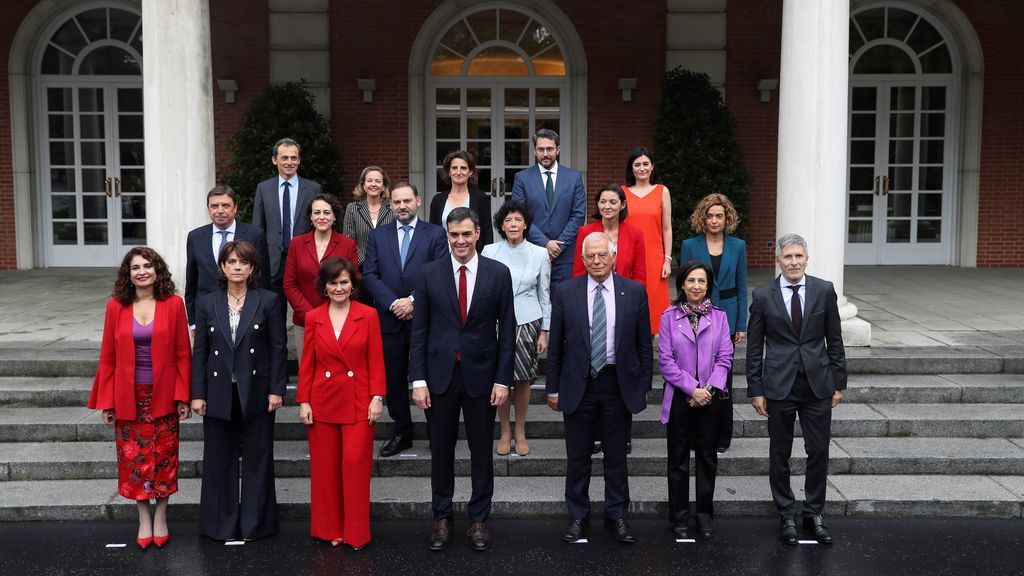 Cataluña centra el primer Consejo de "Ministras y Ministros"