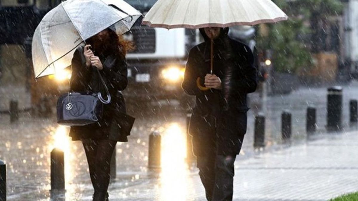 Las lluvias y tormentas predominan este sábado, con 11 provincias en alerta