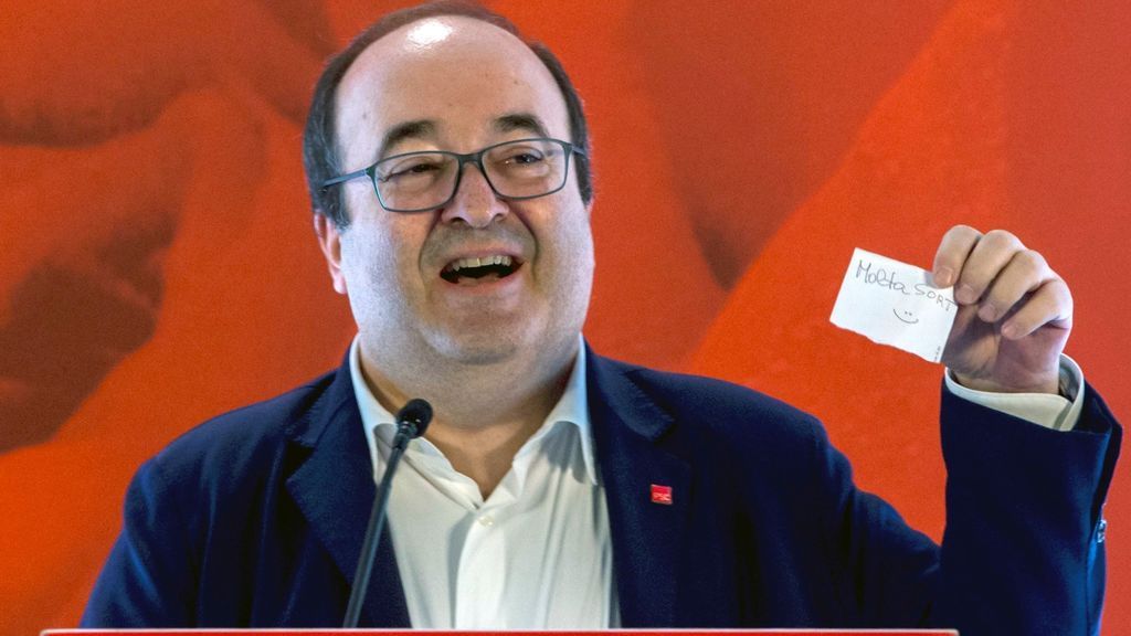 Iceta reivindica que el PSC "no es equidistante" y expresa su voluntad de diálogo