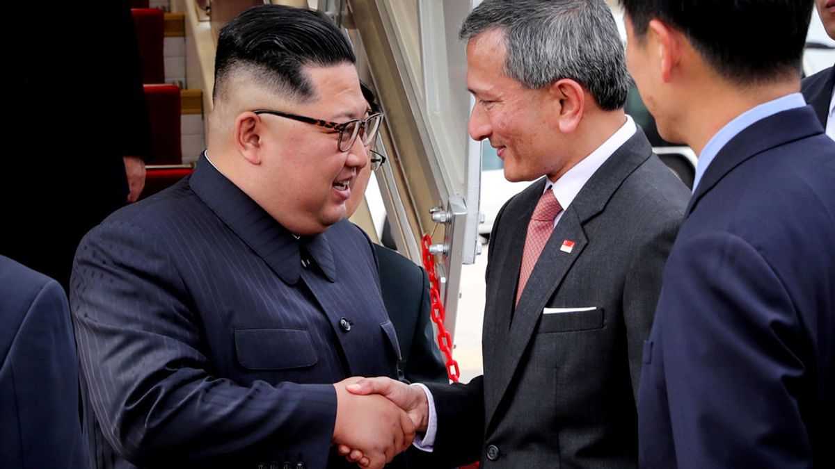 Bienvenida al líder norcoreano ante su llegada a Singapur, donde se reunirá con Trump