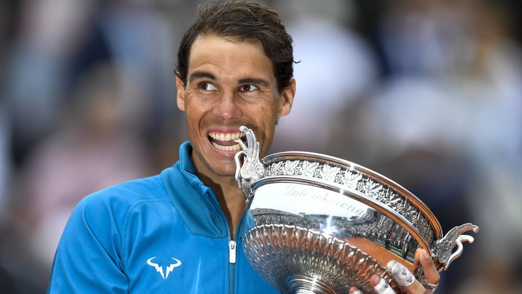 Rafa Nadal vuelve a tocar el cielo en París: De las lágrimas en la arena, al  romance de once años