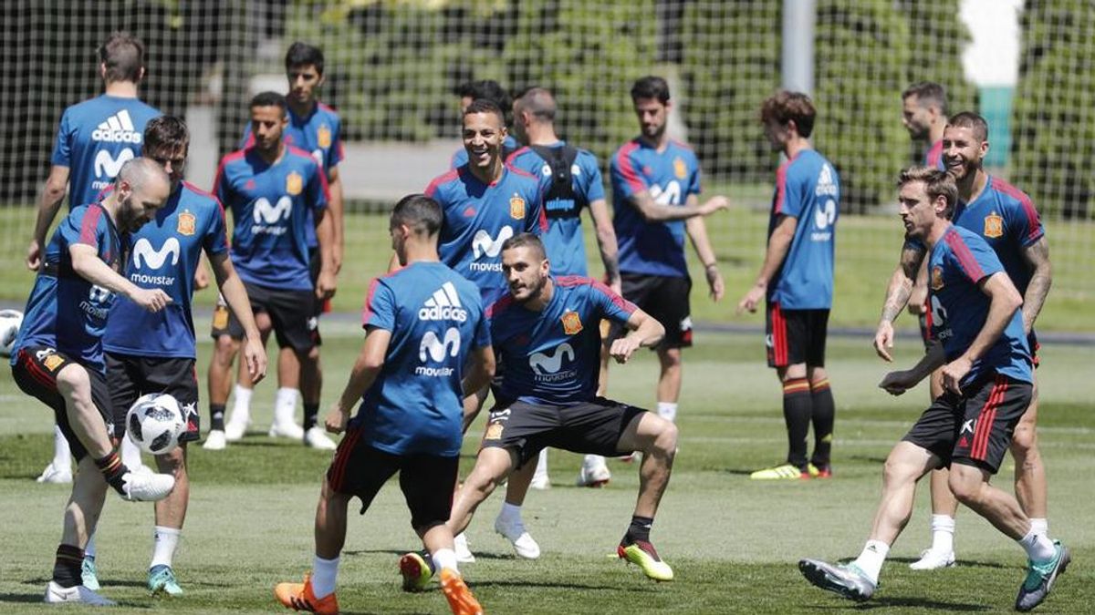 Entrenamiento de la selección española de fútbol en Krasnodar, el 12 de junio de 2018.