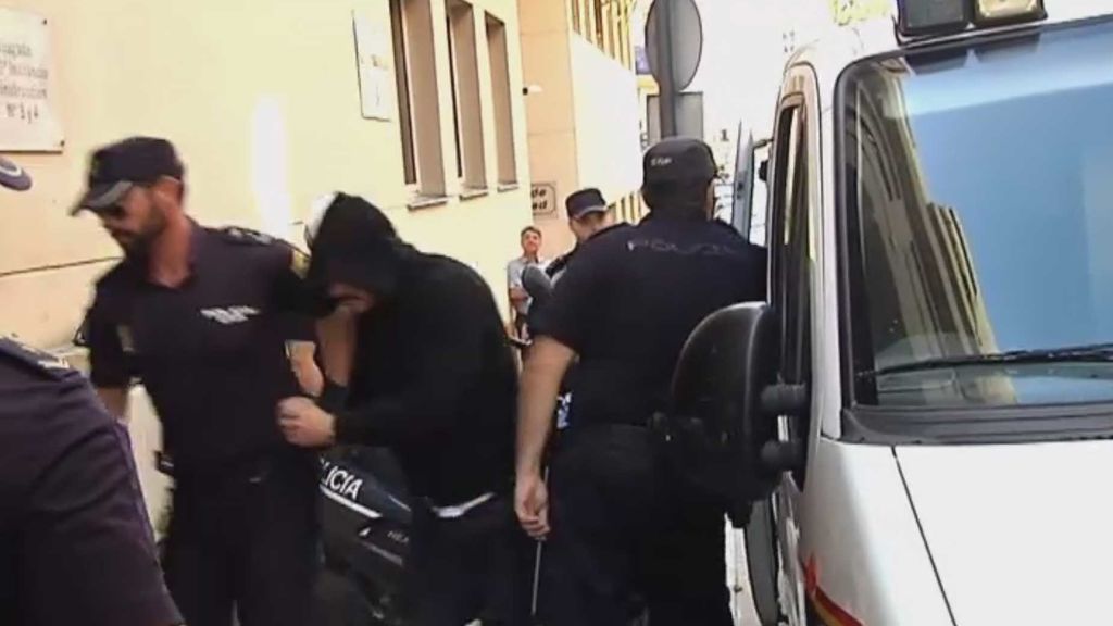 Ante el juez, los policías de Estepona acusados de agresión sexual