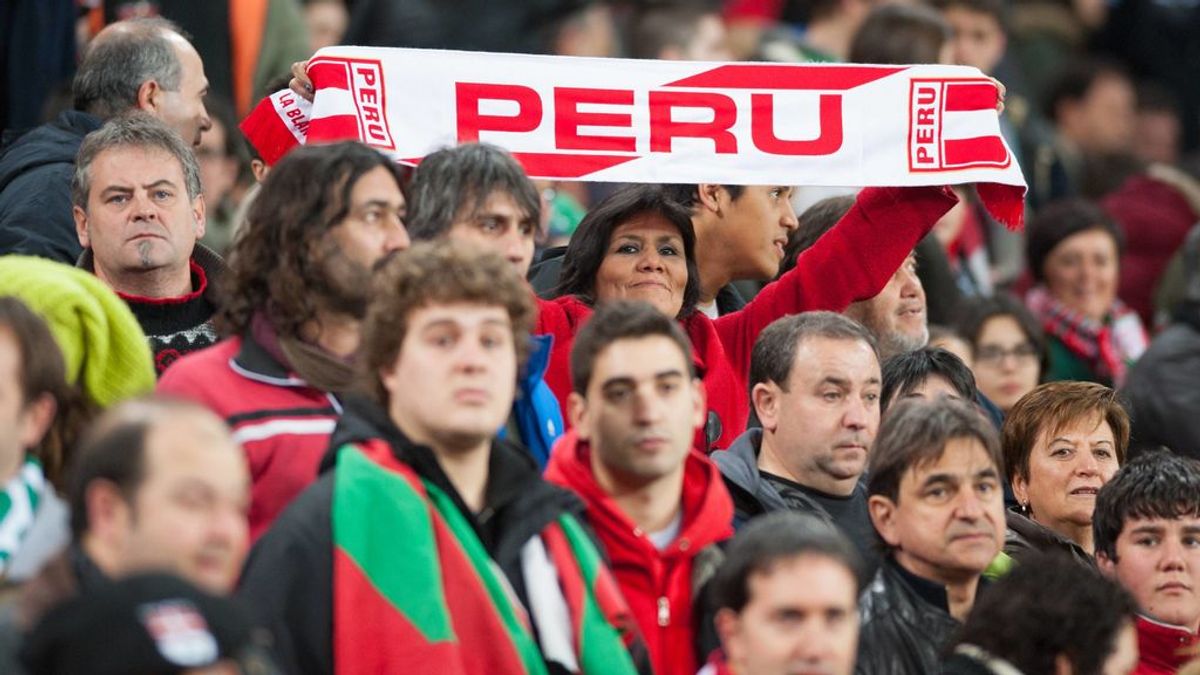 Un aficionado peruano engorda 25 kilos en un mes para comprar una entrada de discapacitado para el Mundial