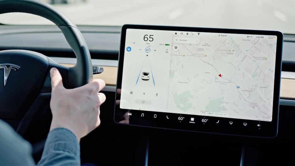 Las espectaculares novedades de tecnología y conectividad de los modelos de Tesla