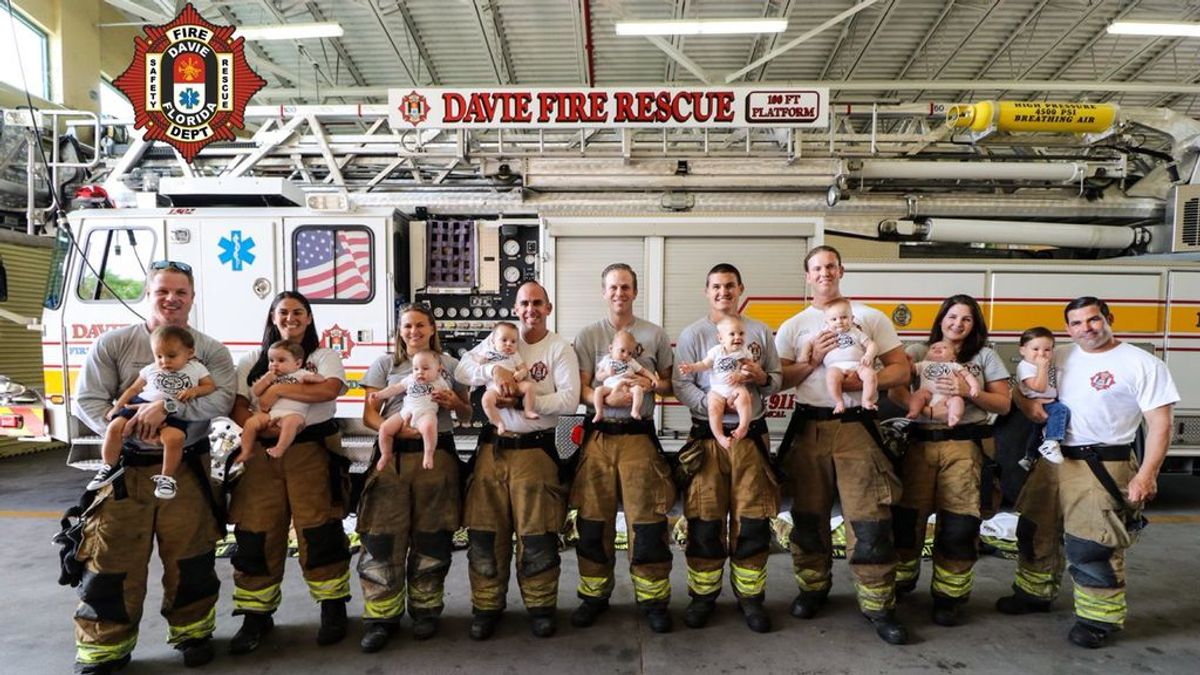 Estos bomberos han ayudado a nacer a 9 bebés en solo 10 meses