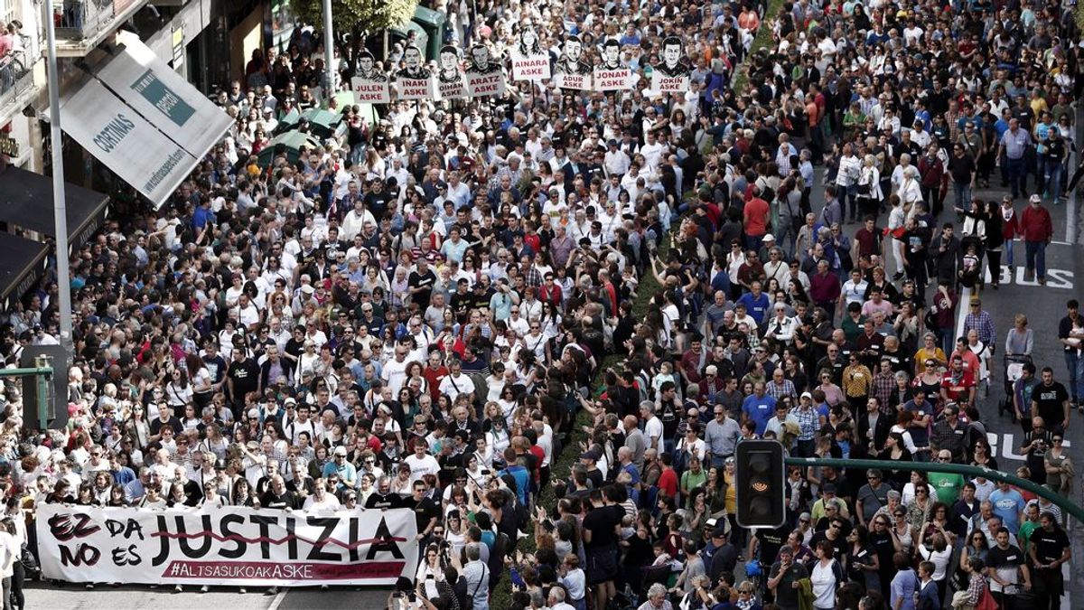 Pamplona se llena de manifestantes que protestan por la condena a los jóvenes de Alsasua