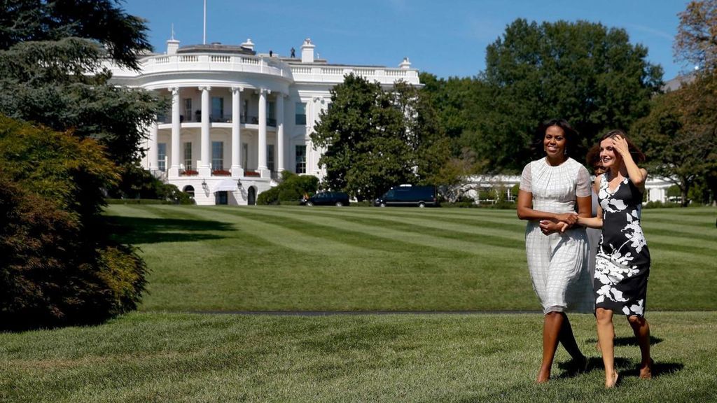 michelle-obama-se-lleva-al-huerto-a-dona-letizia-con-taconazos-incluidos