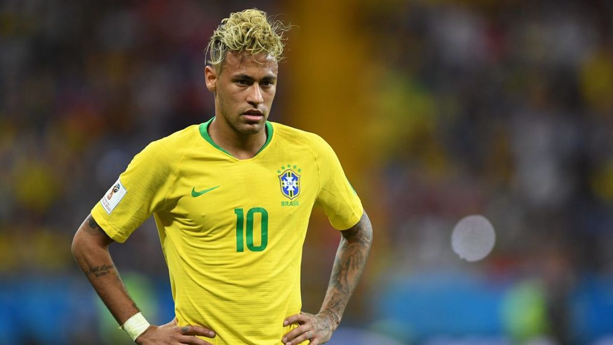 Neymar, mucha movilidad pero escasa efectividad en su primer partido oficial desde la lesión
