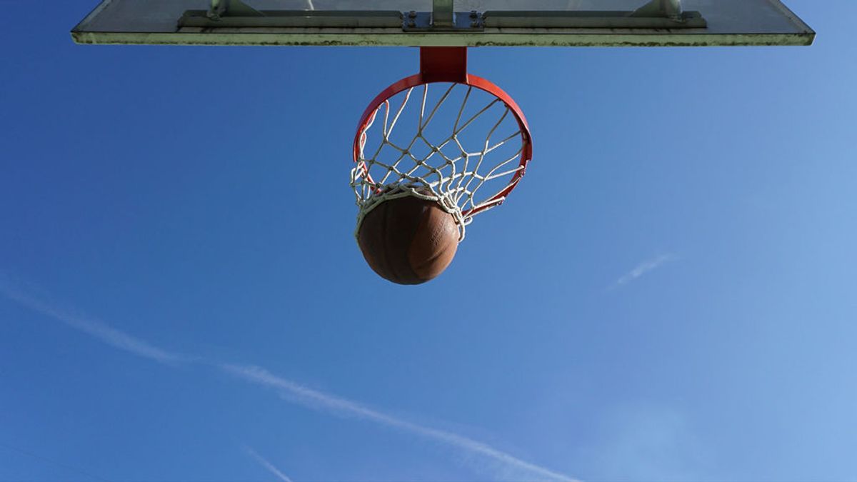 El Real Madrid alevín de basket gana un partido 5-167 y le llueven las críticas por presumir en Twitter El Real Madrid alevín de basket gana un partido 5-167 y le llueven las críticas por presumir en Twitter