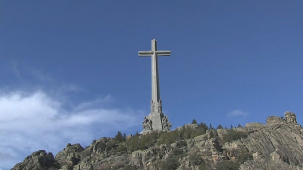 El Gobierno, decidido a trasladar los restos de Franco del Valle de los Caídos