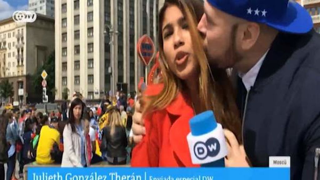 Una periodista colombiana es acosada en el Mundial de Rusia mientras se encontraba en pleno directo