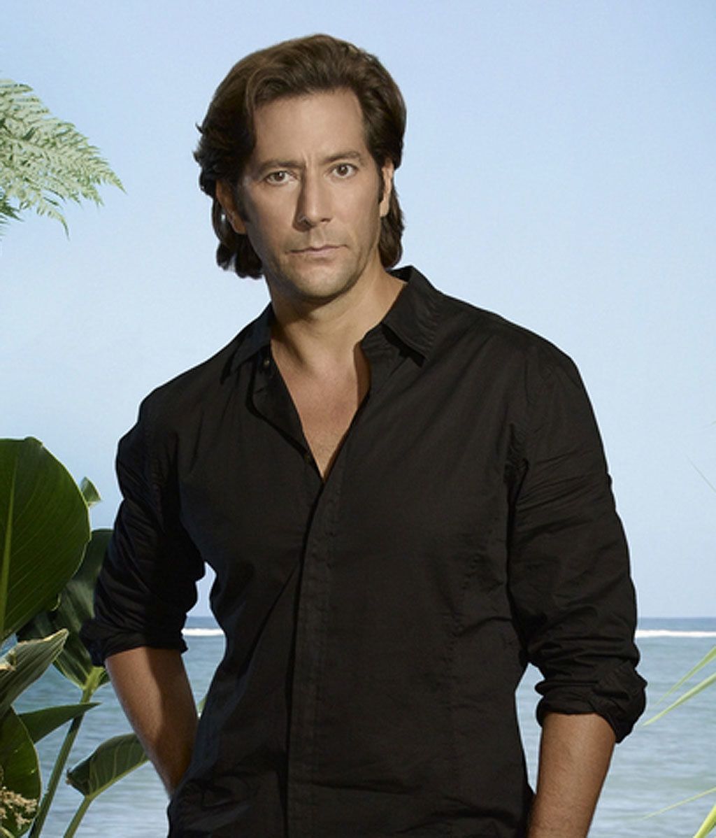 Desmond Hume (Henry Ian Cusick)