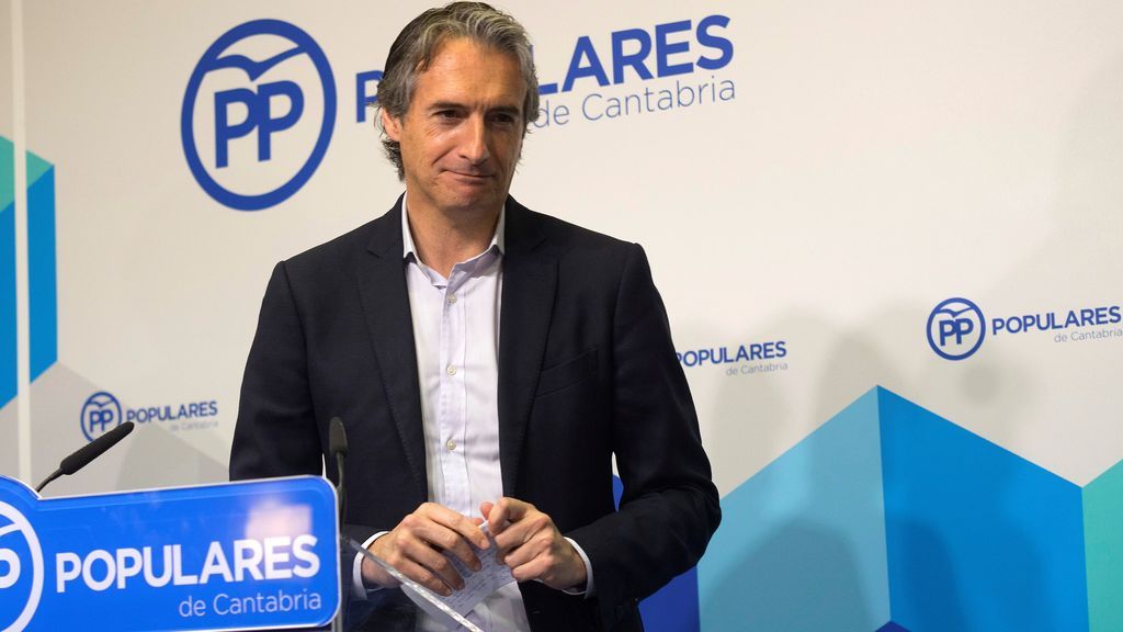 De la Serna descarta ser candidato para presidir el PP y apoya a Santamaría