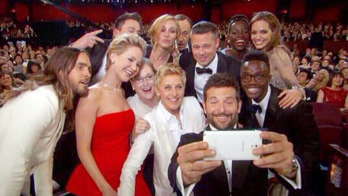 Los selfies más famosos de todos los tiempos por el Día del Selfie: ¡vota por tu favorito!