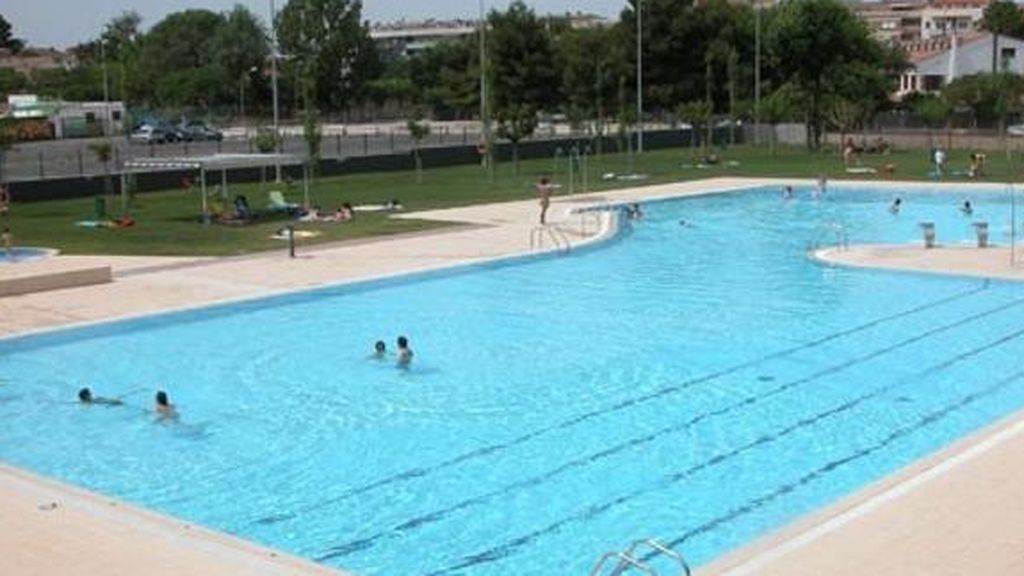 Un niño de 6 años muere ahogado en la piscina municipal de 