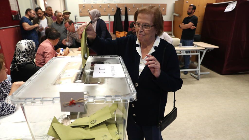 Turquía abre las urnas para las elecciones presidenciales y parlamentarias