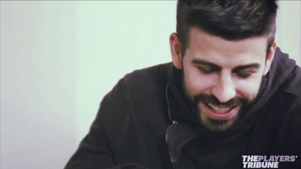 Piqué entrevista a James Rodríguez y le pregunta por la fiesta de Kevin Roldán