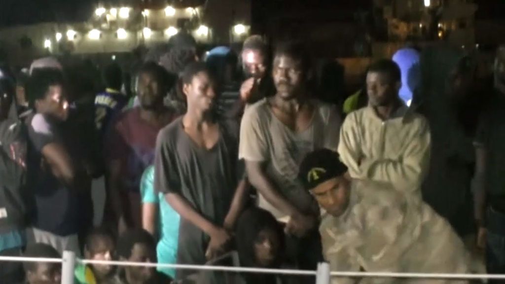 La Guardia costera libia rescata en sus costas a 500 inmigrantes y trunca sus sueños