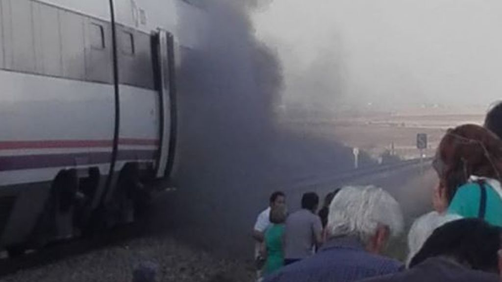 Indignación por el incendio en un tren de la línea que cruza Extremadura