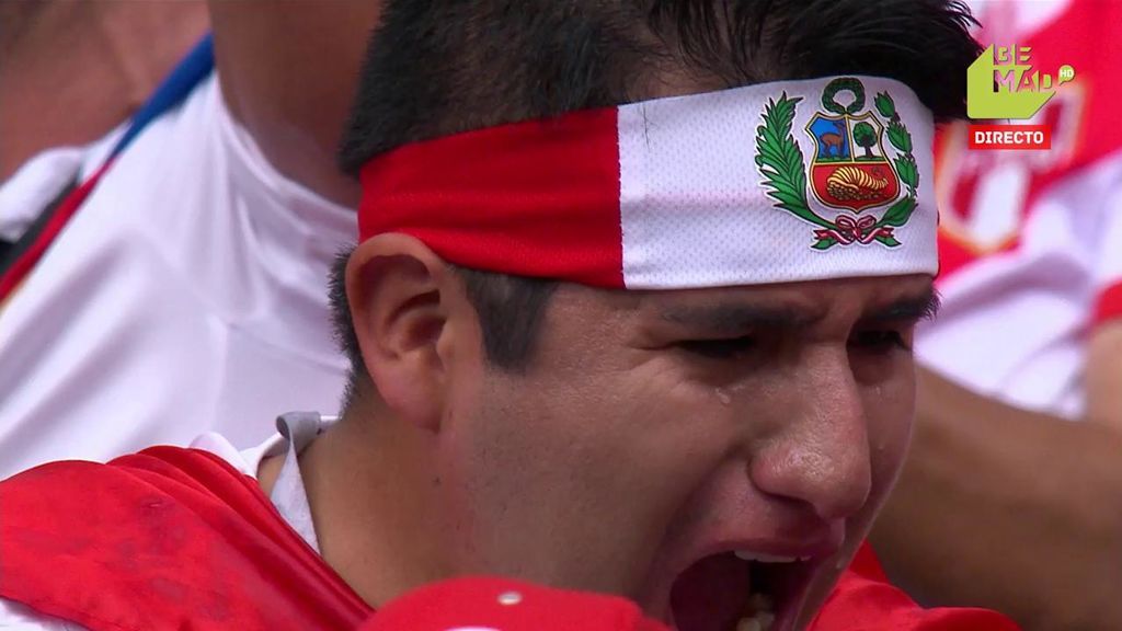 Aficionados de Perú echan a llorar tras volver a ver marcar a su selección... ¡36 años después!