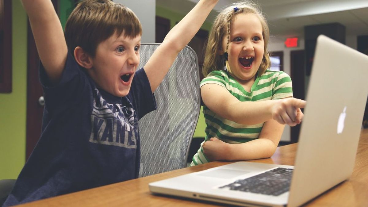 Contratos digitales entre padres e hijos: la medida del gobierno chino para evitar la adicción a los videojuegos