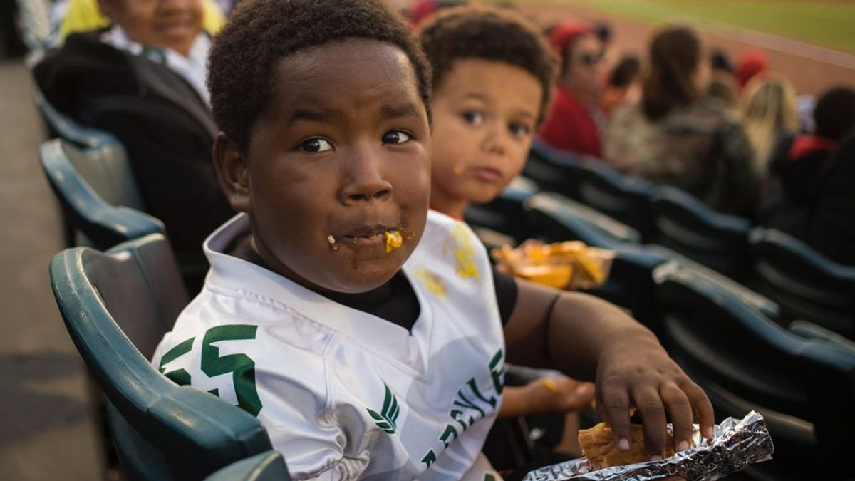 ¿Comer antes y después de hacer deporte? Los dos momentos claves en la dieta de un niño deportista ¿Comer antes y después de hacer deporte? Los dos momentos claves en la dieta de un niño deportista