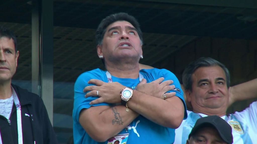 El vergonzoso show de Maradona en el partido Argentina-Nigeria