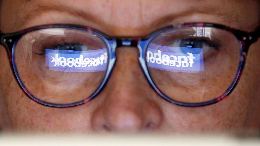 La herramienta definitiva de Facebook para que bloquees a los que te destripan las series