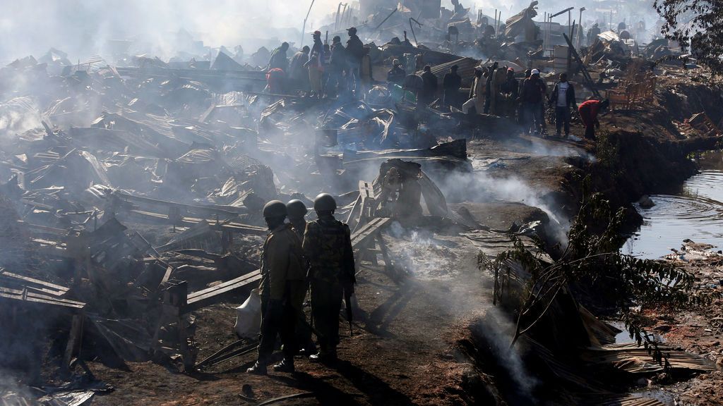 Las llamas arrasan un mercado en Kenia dejando 15 muertos y 70 heridos