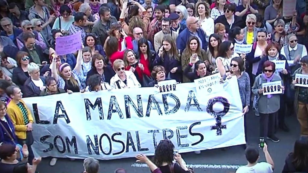Las reacciones en la calle a la carta escrita por la víctima de 'La Manada'