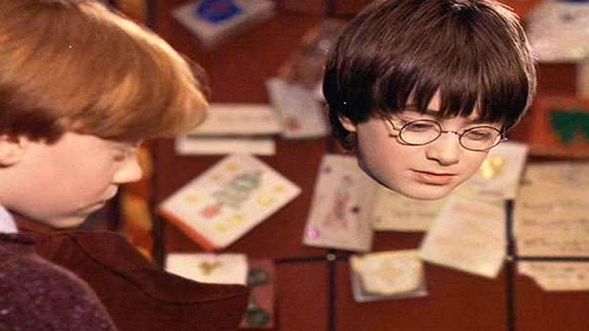 La capa de invisibilidad pertenece a la saga de 'Harry Potter'