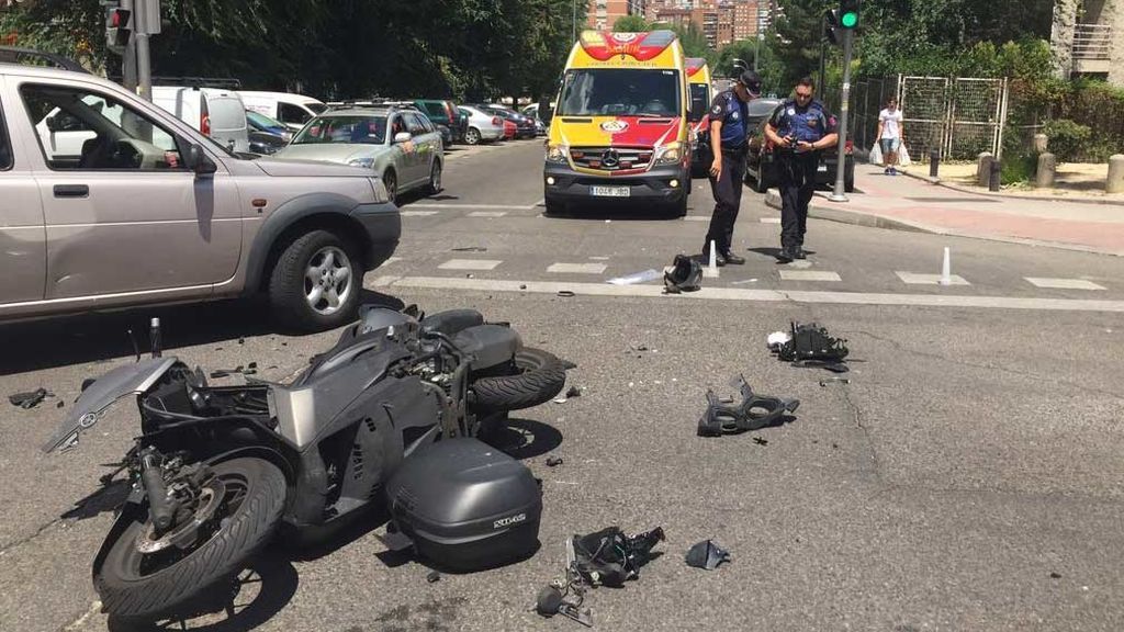 Heridos graves dos motoristas en sendos accidentes en Madrid
