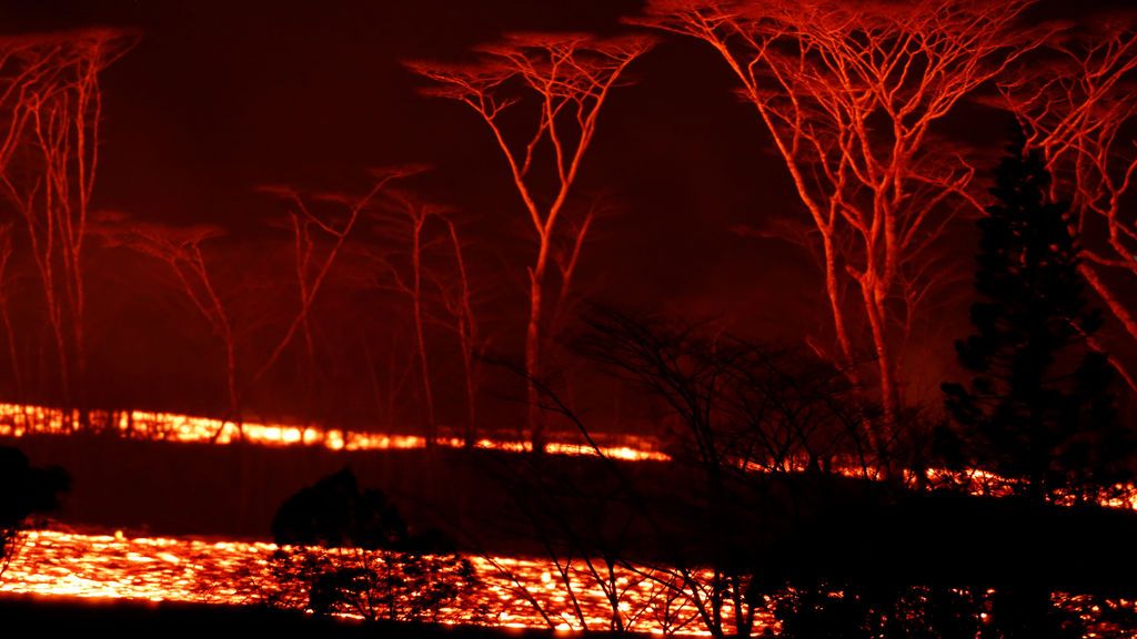 El Kilauea mantiene una intensa actividad con espectaculares torbellinos de lava