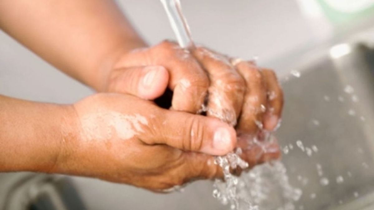 Lavarse mal las manos eleva el riesgo de transmisión de graves enfermedades