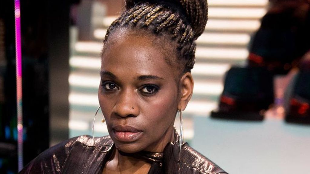 Carolina Sobe, víctima de un ataque racista, planta cara a través de las redes