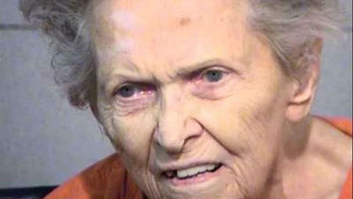Detenida una mujer de 92 años por matar a su hijo