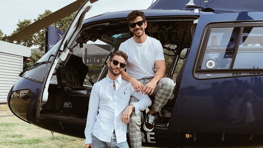 Pelayo y Andy se van a París de viaje, y Andy se cree que se trataba de una boda sorpresa