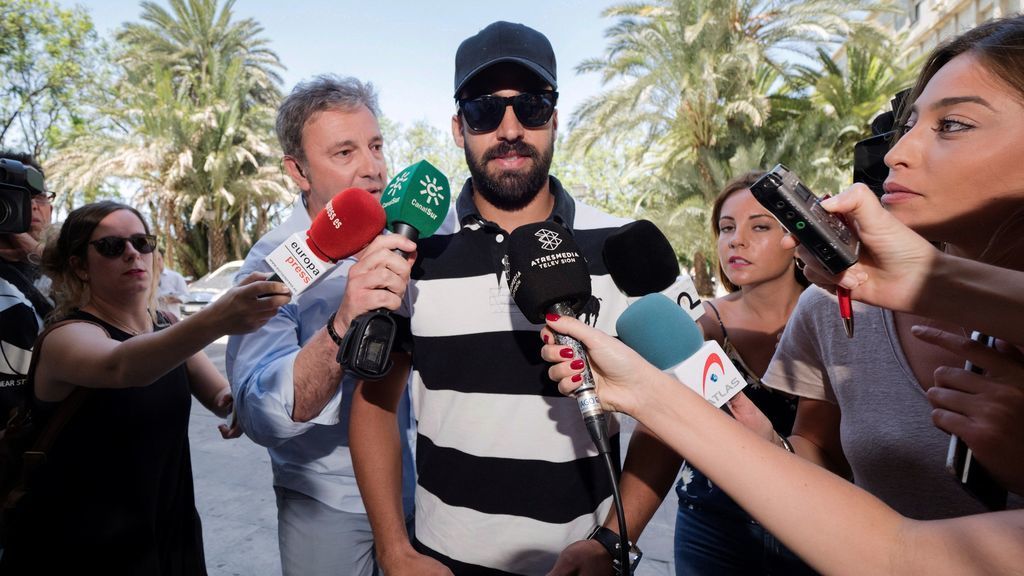 El guardia civil de ‘La Manada’, en libertad provisional hasta que la Audiencia de Pamplona decida su situación