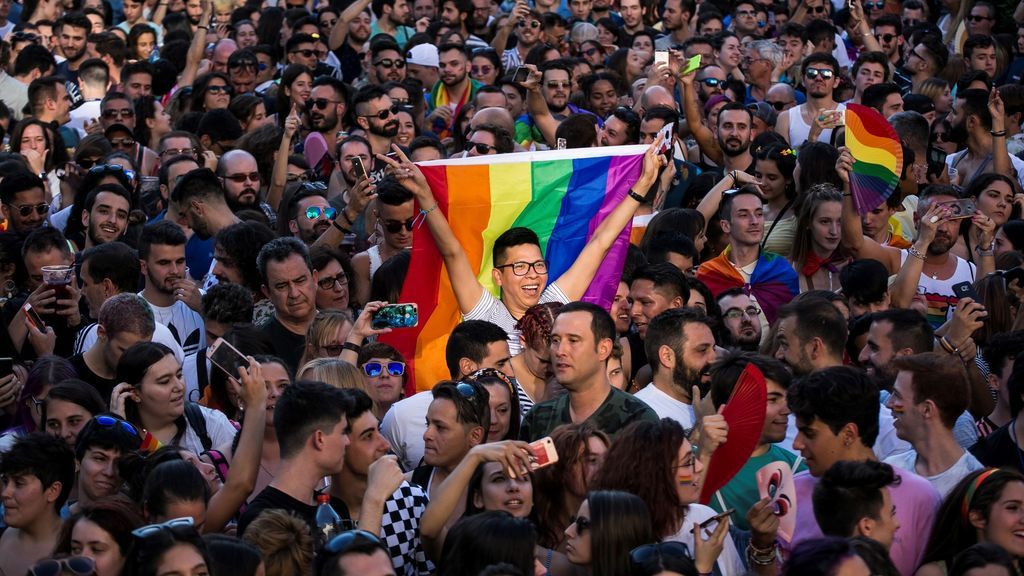 Fiestas del orgullo LGTBI: Un pregón para 'todos, todas y todes'
