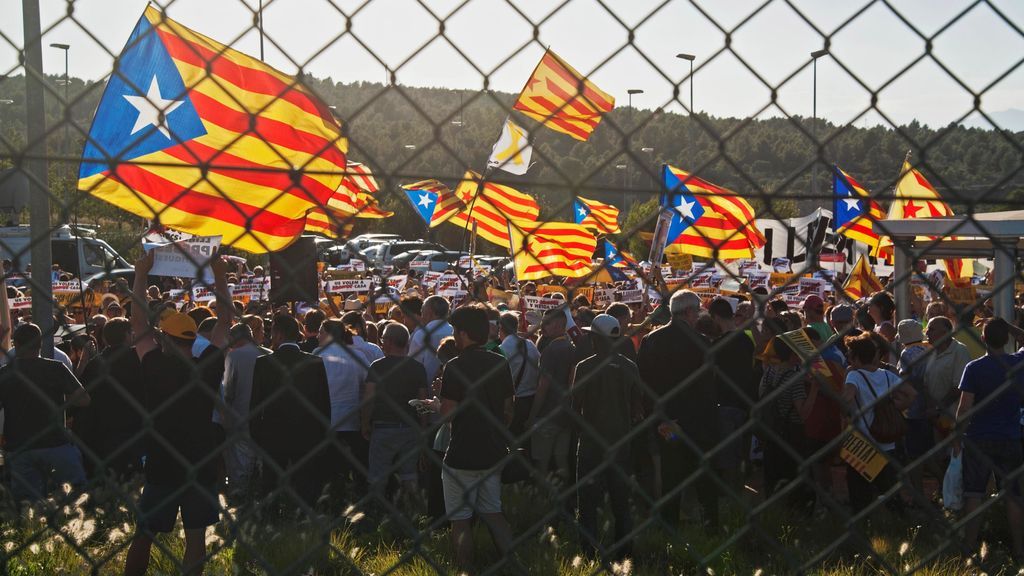 "Cerca de casa no es estar en casa": Primer día de los políticos independentistas en cárceles catalanas