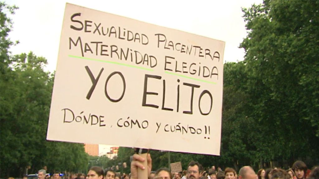 Lesbianas y mujeres solas aplauden que el Gobierno recupere su derecho a la reproducción asistida