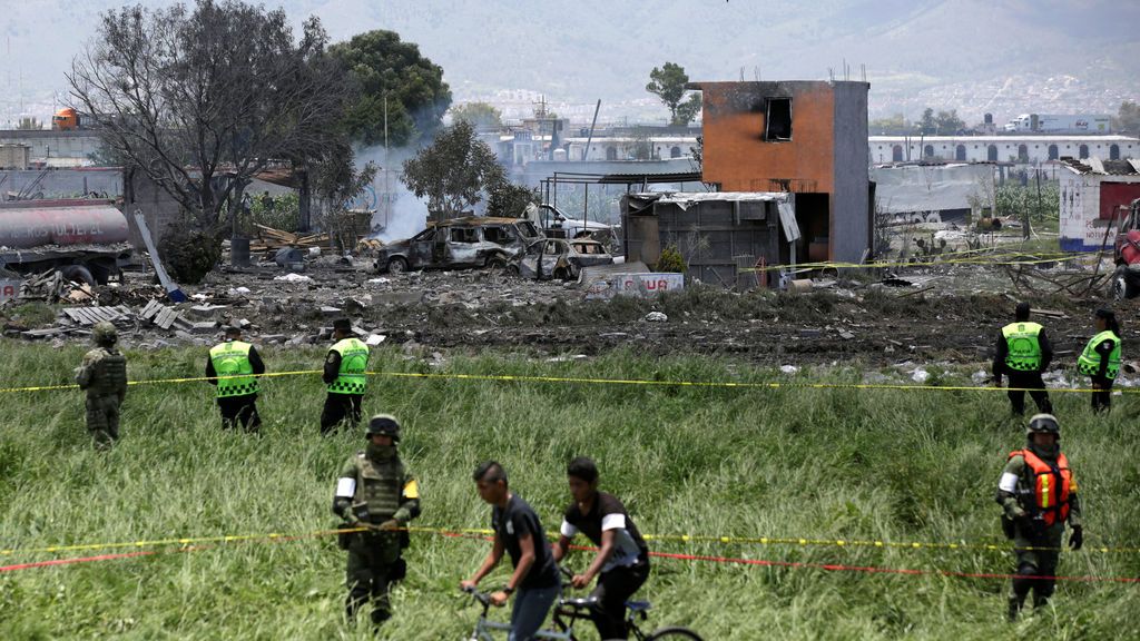Una veintena de muertos en varias explosiones en talleres de pirotecnia en México